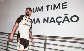 Imagem ilustrativa da imagem Paquetá é inscrito a tempo e reforça o Flamengo na Supercopa do Brasil