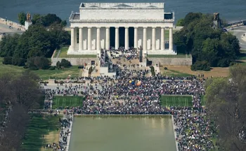 Imagem ilustrativa da imagem Protesto contra Donald Trump leva americanos às ruas de várias cidades dos EUA