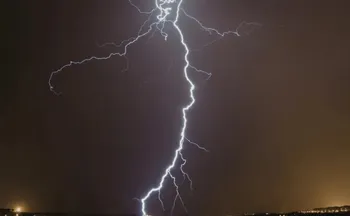 Imagem ilustrativa da imagem Quatro funcionários são atingidos por raio no Aeroporto de Viracopos em SP