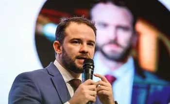 Imagem ilustrativa da imagem Quem é Dario Durigan, novo ministro da Fazenda após saída de Haddad