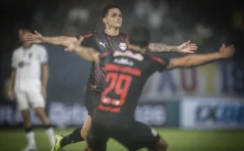 Imagem ilustrativa da imagem Red Bull Bragantino bate Atlético-MG e mantém os 100% no Brasileirão