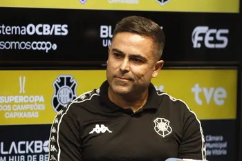 Imagem ilustrativa da imagem Rio Branco demite o técnico Cícero Júnior