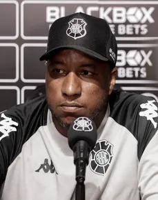 Imagem ilustrativa da imagem Rio Branco embarca para Porto Seguro para estreia na Série D