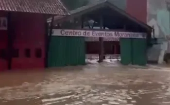 Imagem ilustrativa da imagem Temporal alaga Morangão e assusta moradores em Pedra Azul