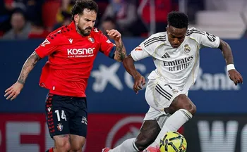 Imagem ilustrativa da imagem Vini Jr marca após vaias, mas Real Madrid perde para Osasuna com gol no fim