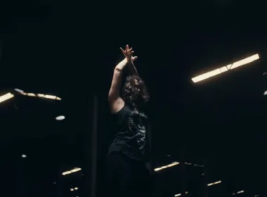 Imagem ilustrativa da imagem Artista capixaba com deficiência visual monocular lança websérie sobre dança