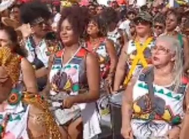 Imagem ilustrativa da imagem Bloco Coisas de Negres abre espaço de consciência e representatividade em Vitória