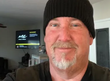 Imagem ilustrativa da imagem Darrell Sheets. astro de 'Quem Dá Mais?', morre aos 67 anos