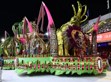 Imagem ilustrativa da imagem Imperatriz do Forte encerra desfiles do Grupo Especial com enredo sobre Xirê