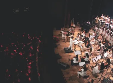 Imagem ilustrativa da imagem Música clássica no Theatro Carlos Gomes e dança urbana em Cariacica