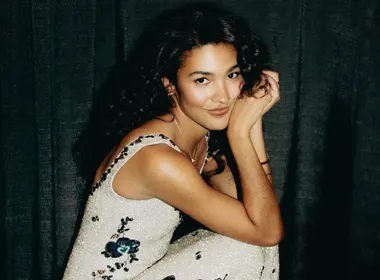 Imagem ilustrativa da imagem Quem é Olivia Dean, que vem sendo chamada de 'a nova Adele'