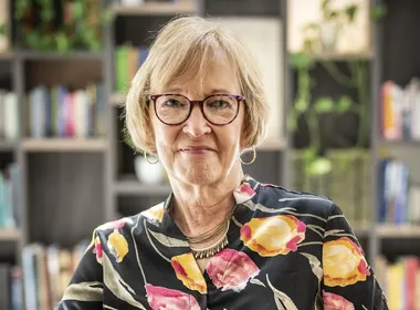 Imagem ilustrativa da imagem Saga de amizade entre duas jovens na guerra em “Se Eu Fosse Você”