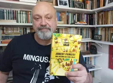 Imagem ilustrativa da imagem Seu programa: Sarau literário com escritores capixabas