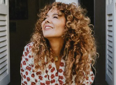 Imagem ilustrativa da imagem Tamy canta Roberto Carlos na levada do pagode baiano