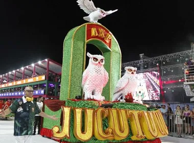 Imagem ilustrativa da imagem Unidos de Jucutuquara exalta a força da mulher no Carnaval de Vitória