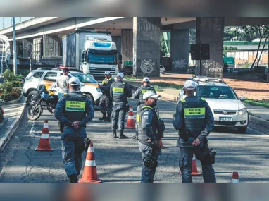 Letícia Galvão apoia projeto de combate 
à violência contra a mulher