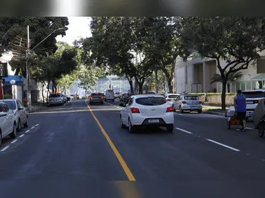 Bicicletas elétricas ficaram destruídas após o incêndio