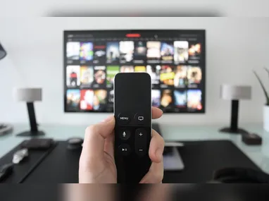 Imagem ilustrativa da imagem A Tribuna: hoje é dia de quatro cupons para concorrer a uma TV