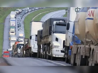 Médico Paulo Adriano Pustay atropelou seis pessoas e jogou o carro contra a casa do irmão, onde tentou agredi-lo