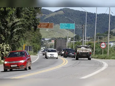 Imagem ilustrativa da imagem Até 1.500 imóveis vão ser desapropriados para obras de duplicação da BR-262