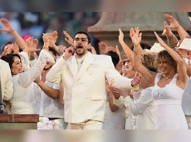 Bad Bunny dominta Top 50 - Mundo no Spotify, nesta segunda-feira (09)