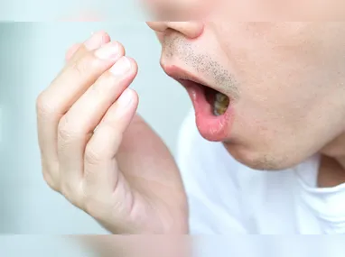 Imagem ilustrativa da imagem “Bafo de Ozempic”: canetas para emagrecer podem causar mau hálito?