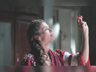 Jacquin observa o cardápio da cantina italiana em Santo André