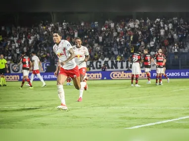 Jorginho teve uma lesão muscular na panturrilha confirmada