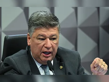 Hoffmann disse que Carlos Viana fez votação simbólica