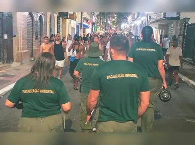 Imagem ilustrativa da imagem Caixa de som em blocos de Carnaval em Vitória pode render multa de R$ 2.719