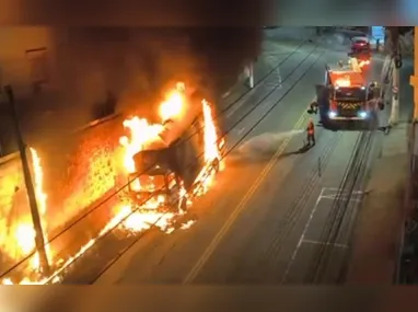 As vítimas foram atendidas por uma equipe do Samu no local