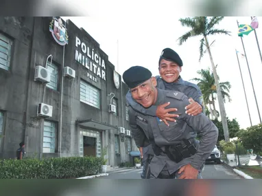 Eduardo Borges, Fábio Lucianno, Erica Neves e Leandro Moulin : Enseada do Suá comemora nova sede da OAB no bairro