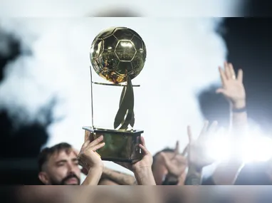 A tenista belarrusa Aryna Sabalenka comemora após derrotar a checa Linda Noskova nas semifinais do Masters 1000 de Indian Wells, na Califórnia, nos EUA, nesta sexta-feira, 13