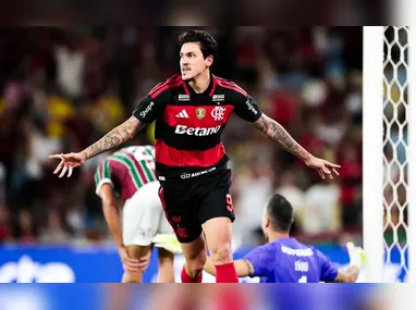 Pedro comemora seu gol durante o Fla x Flu