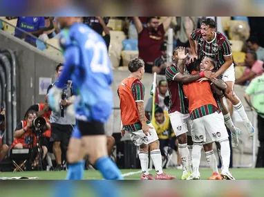 Jogadores do Vitória comeram gol da equipe Alvianil