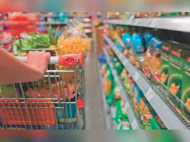 Imagem ilustrativa da imagem Com supermercados fechados aos domingos, especialista vê oportunidades de negócios