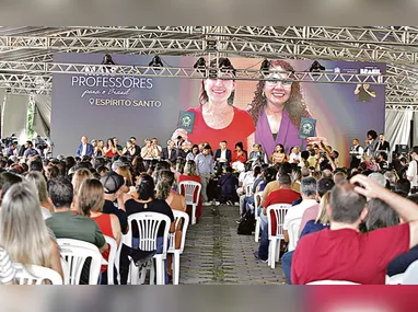 Vista do Centro de Vitória, na Avenida Beira Mar