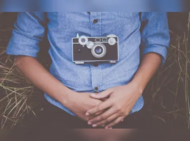 Imagem ilustrativa da imagem É possível sentir saudade de viver uma época que não viveu? Especialista explica