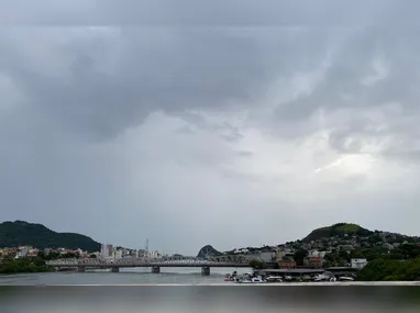 Imagem ilustrativa da imagem ES tem virada no tempo e chuvas intensas devem continuar até sábado; veja previsão