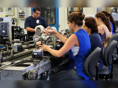 Imagem ilustrativa da imagem Empresas têm até este sábado para enviar dados salariais por gêneros