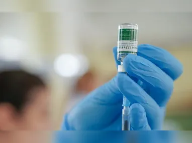 A previsão é proteger contra a dengue 1,2 milhão de trabalhadores que atuam na linha de frente do Sistema Único de Saúde