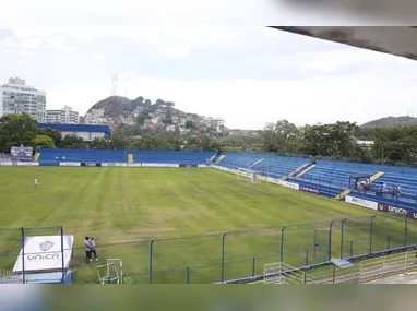Clara Tomaz e Amanda de Souza, do Álvares Cabral, embarcaram na última segunda-feira para Porto Alegre