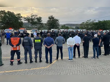 Motocicleta e droga foram apreendidas pela Guarda de Vitória