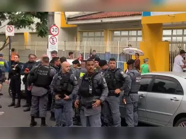 Drogas encontradas no chinelo da suspeita na Penitenciária Estadual de Vila Velha