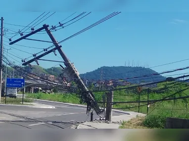 O fluxo de veículos na Avenida Dante Michelini, entre Jardim Camburi e o Posto Shell (Mata da Praia), vai sofrer algumas alterações durante esta semana.