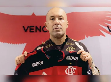 Leonardo Jardim vai ser apresentado na quinta-feira (5) pelo Flamengo