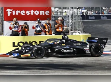 Guilherme Salas larga na frente neste domingo (26), ao meio-dia, no GP de Interlagos