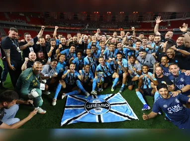 Imagem ilustrativa da imagem Grêmio empata com Internacional no Beira-Rio e é campeão Gaúcho