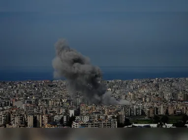 Imagem ilustrativa da imagem Israel volta a atacar o Irã e o Líbano; EUA dizem que bombardeios vão aumentar