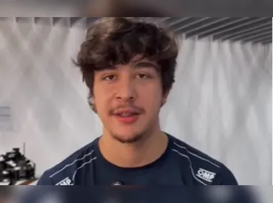 Animal foi jogado em rio e depois arremessado do alto de um prédio